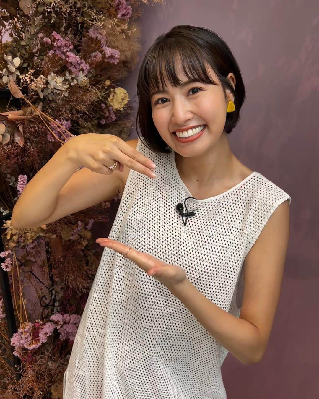 のインスタグラム：「・  おはもに！！😊  新常識をみんなで探していく番組！！  RKB『コモンセンス』 毎週火曜日25:28〜 面白いけんみてね✨😆  ・  YouTubeでも見れるけんぜひぜひー🍜  てか、日焼けした？私。笑」