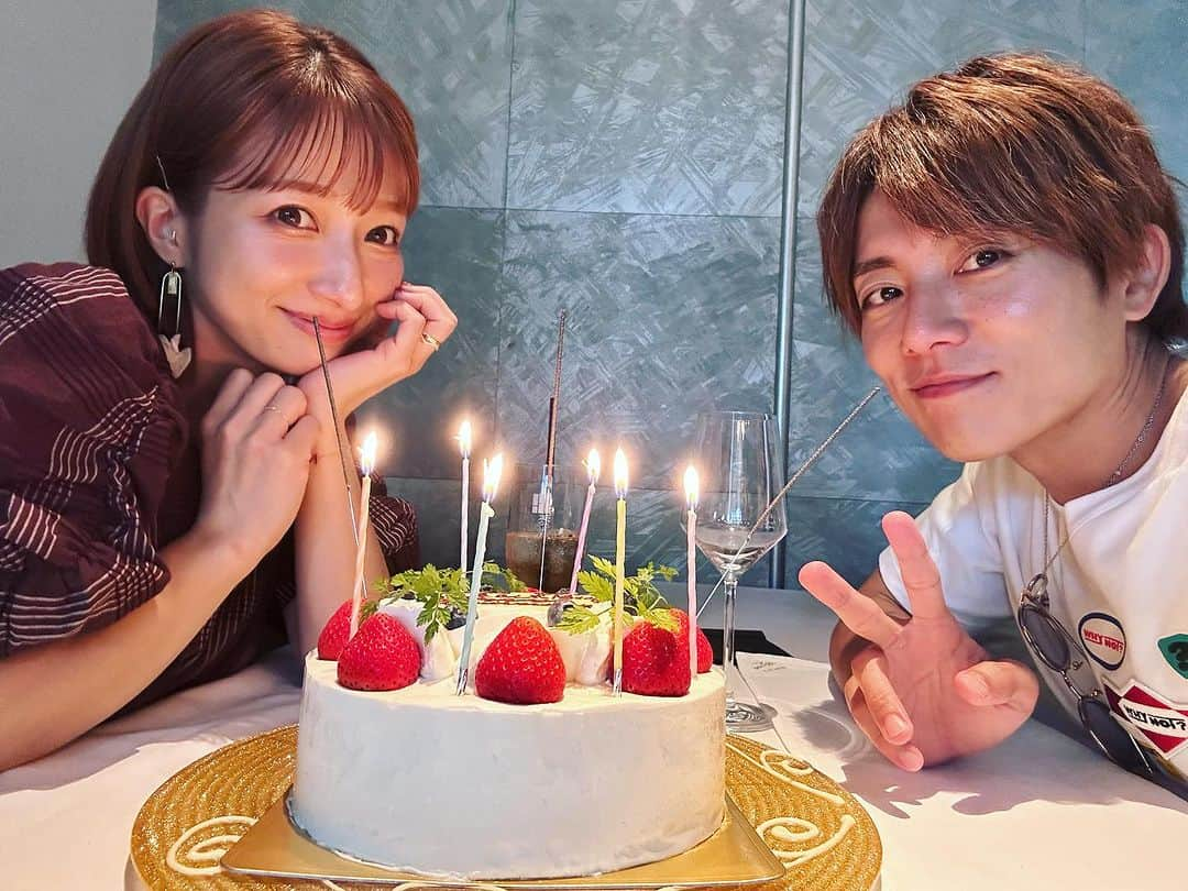 杉浦太陽さんのインスタグラム写真 - (杉浦太陽Instagram)「16回目の結婚式記念日🎂 久しぶりのランチデート❤️🍽️  @sugiurataiyou_official  #結婚式記念日 #夫婦水入らずの時間  #久しぶりのランチデート #ハルヤマシタ #六本木ミッドタウン #ランチだけだけど #至福の時間でした #17年目もよろしくお願いします❣️」7月19日 18時57分 - sugiurataiyou_official