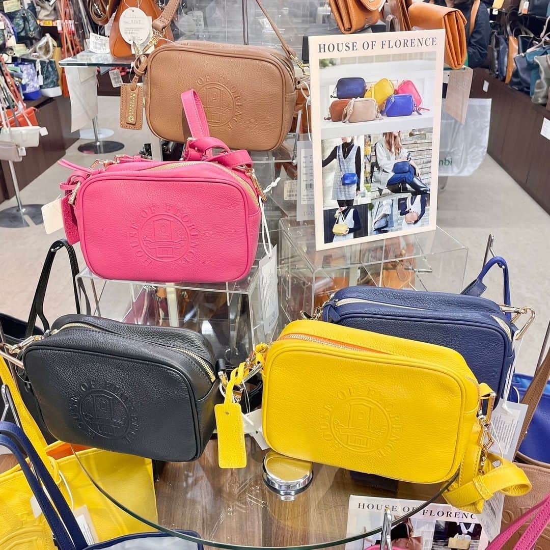 ファンビ寺内 (fanbi) さんのインスタグラム写真 (ファンビ寺内 (fanbi) Instagram)「. 新ブランド入荷 イタリア