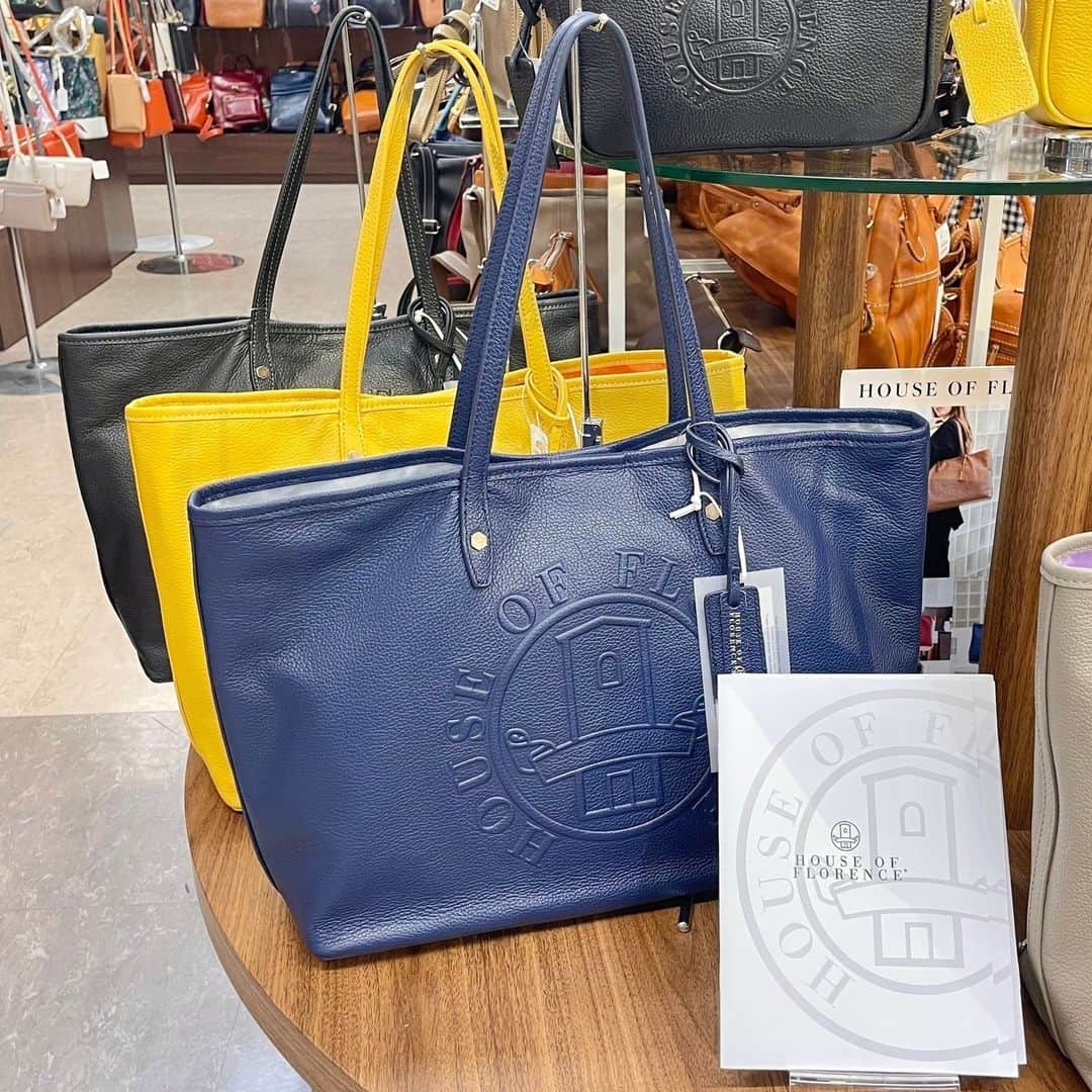 ファンビ寺内 (fanbi) さんのインスタグラム写真 - (ファンビ寺内 (fanbi) Instagram)「. 新ブランド入荷 イタリア ...