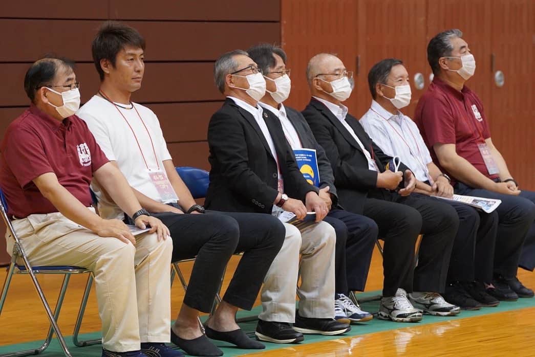 山本隆弘さんのインスタグラム写真 - (山本隆弘Instagram)「先日T-FIVE CUP全国大会の打ち合わせで仙台市に行き翌日から開催された七夕カップの開会式に参加させて頂きました。 そこで全国大会のPRもさせて頂き仙台市バレーボール協会の方々には感謝です。 大会は東日本地域から60チームが集まり盛大に開催されました🏐 #T-FIVECUP」7月19日 17時34分 - yamamototakahiro5