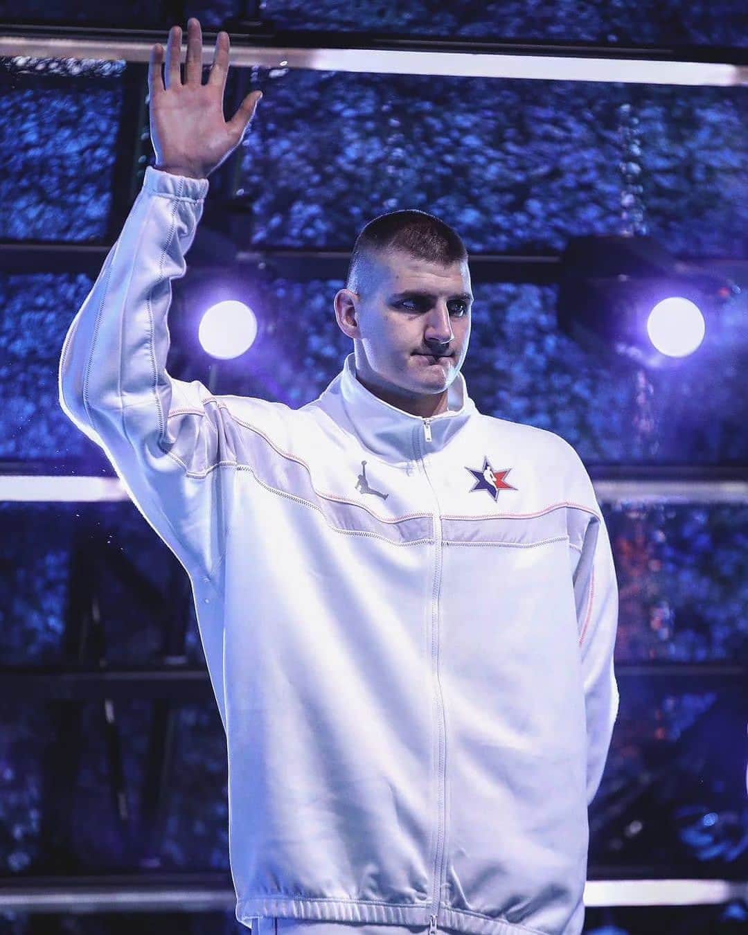 ニコラ・ヨキッチのインスタグラム：「Nikola Jokic only shot below 50% FG in THREE GAMES this season. 🃏🃏 . . . #jokic #jokicnikola #joker #nikola #nikolajokic #denver #nuggets #denvernuggets #colorado #nba #basketball #serbia #usa #srbija #sombor #belgrade #beograd #mvp」