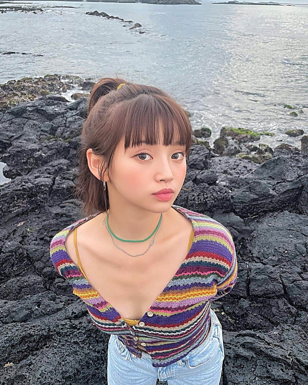 Yoonbitnaのインスタグラム：「차하나 치하나 🍻유튜브 🍻 댓글, 좋아요, 알람 설정하고 영상 빨리 보자!?>_<🌈🌈🌈지금은 티저가 수시로 올라오는 중 🫶🏻 프로필 링크 확인 🫶🏻」
