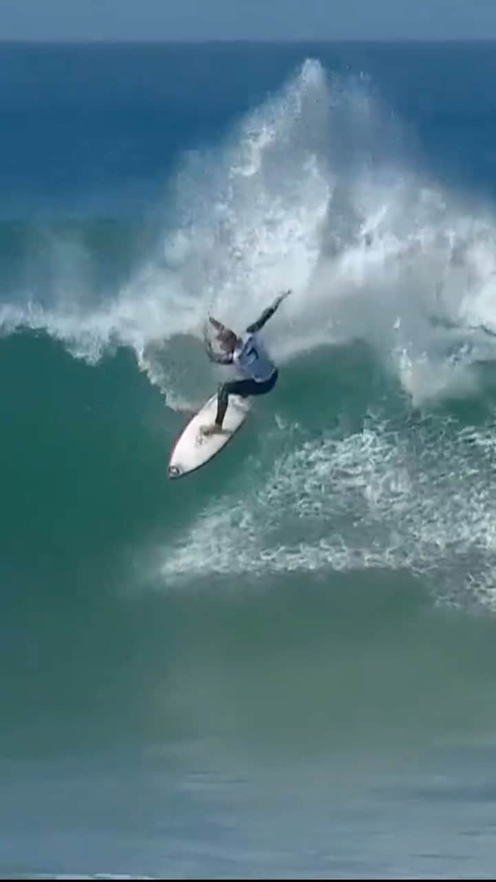 レイキー・ピーターソンのインスタグラム：「Semifinals up next🔥 I’ll be in heat 1…. Lets GOOOO!!! @wsl」