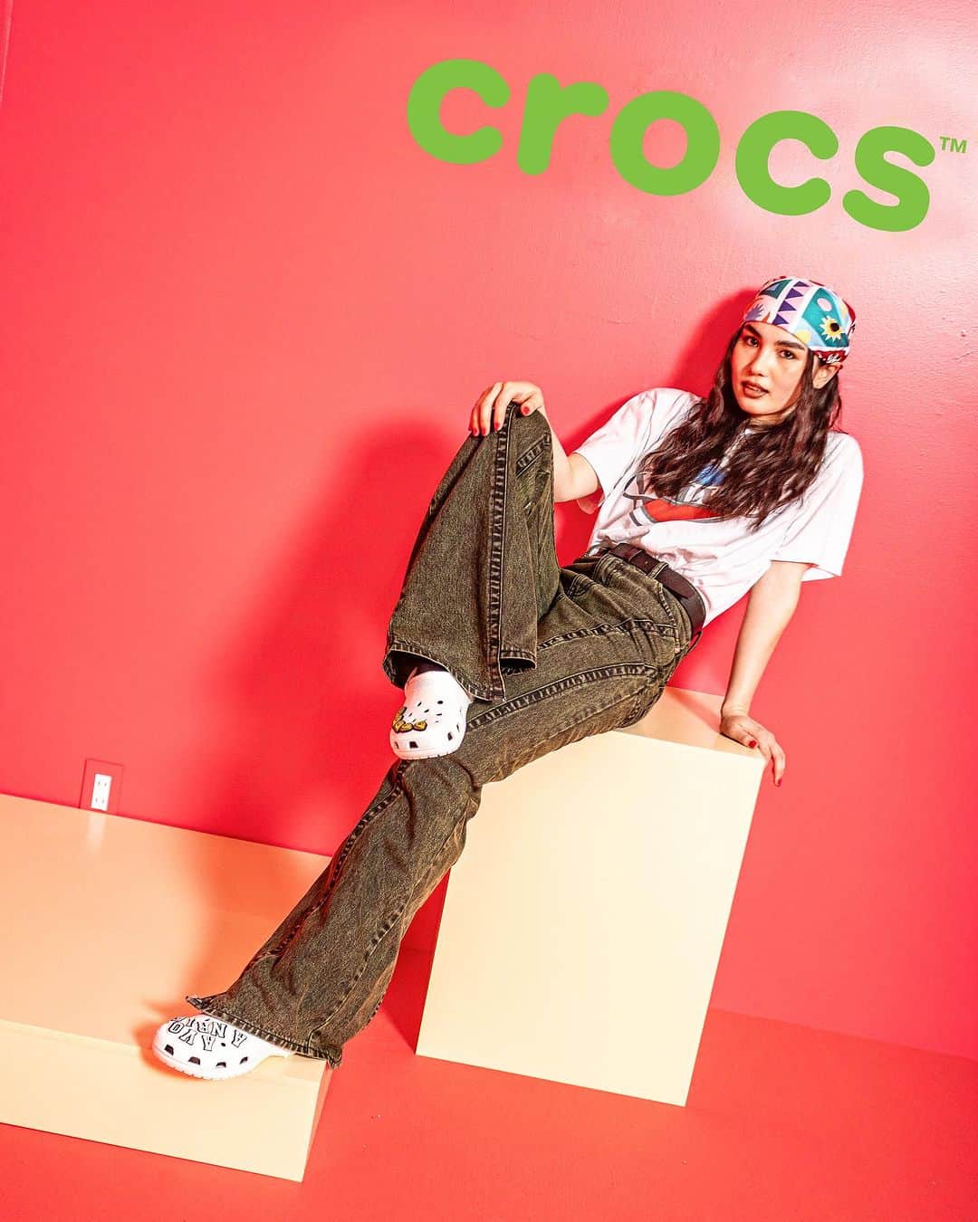 クロックス（crocs）さんのインスタグラム写真 - (クロックス（crocs）Instagram)「クロックスコーデ feat. @avoanrie  ジビッツ™️チャームにも注目！  #クロックス #ジビッツ #crocs #Jibbitz」7月19日 18時31分 - crocsjp