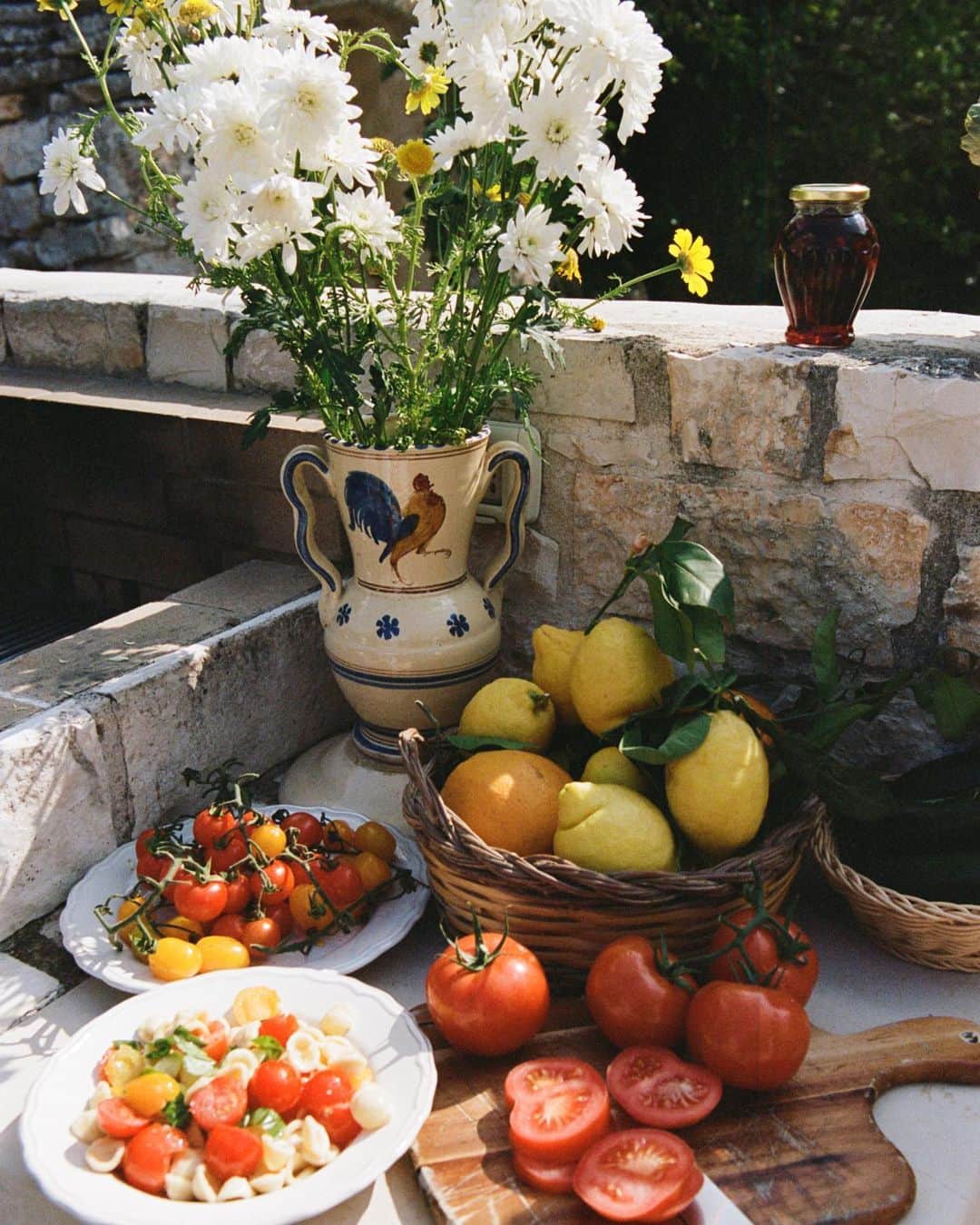 SPELLのインスタグラム：「Puglia on film ~ on set for Flora by @jamie_.green 🎞️ #SpellFlora」