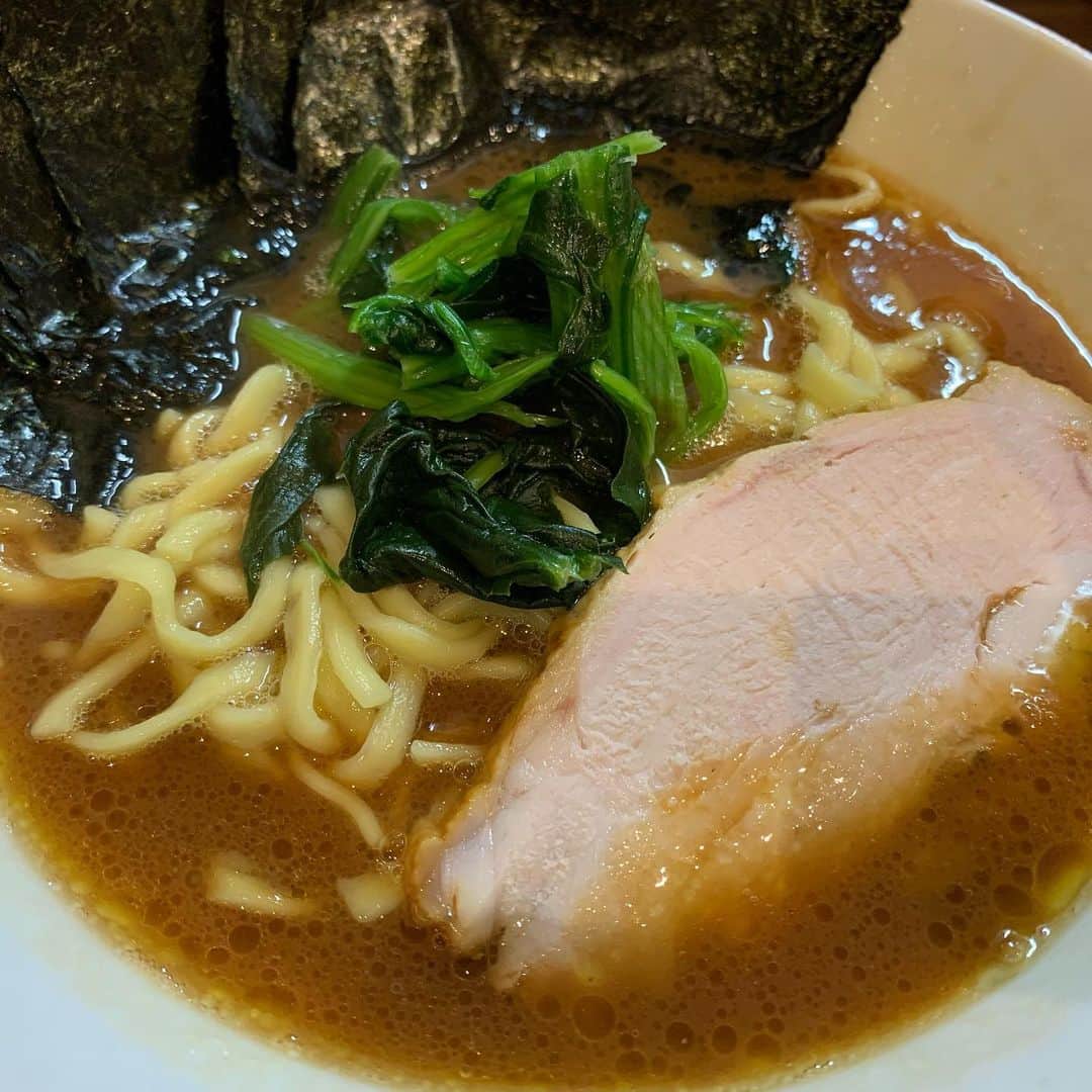 木曽大介のインスタグラム：「ラーメンマエストロおすすめの水道橋の家系に。当然の美味！🍜」
