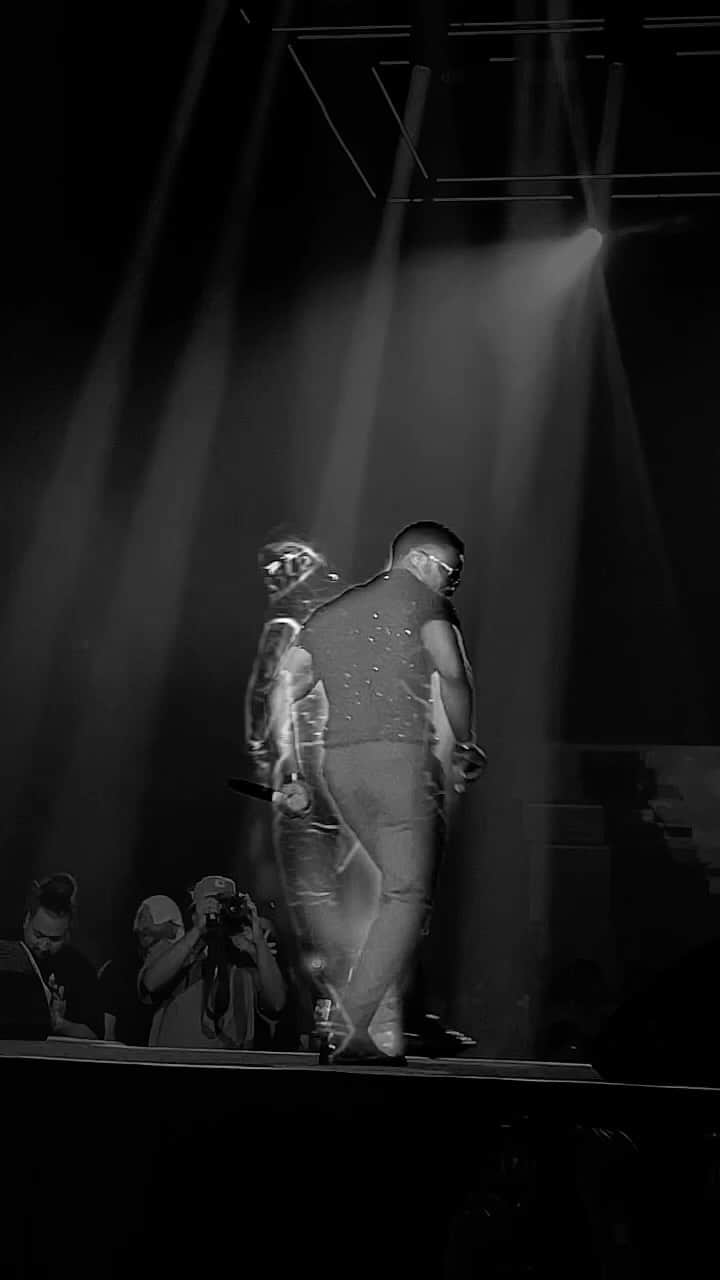 ケビン・ハートのインスタグラム：「When that @grancoramino Hits 😂😂😂😂😂 That Miiiinnnnnooooo Liiiiiinnnnnnooooo Is special Damn it!!!!!! I just wanted to say that I love you guys….Celebrate life as much as you can!!!!! Hard Work Taste Different @grancoramino #CelebrateYourJourney」