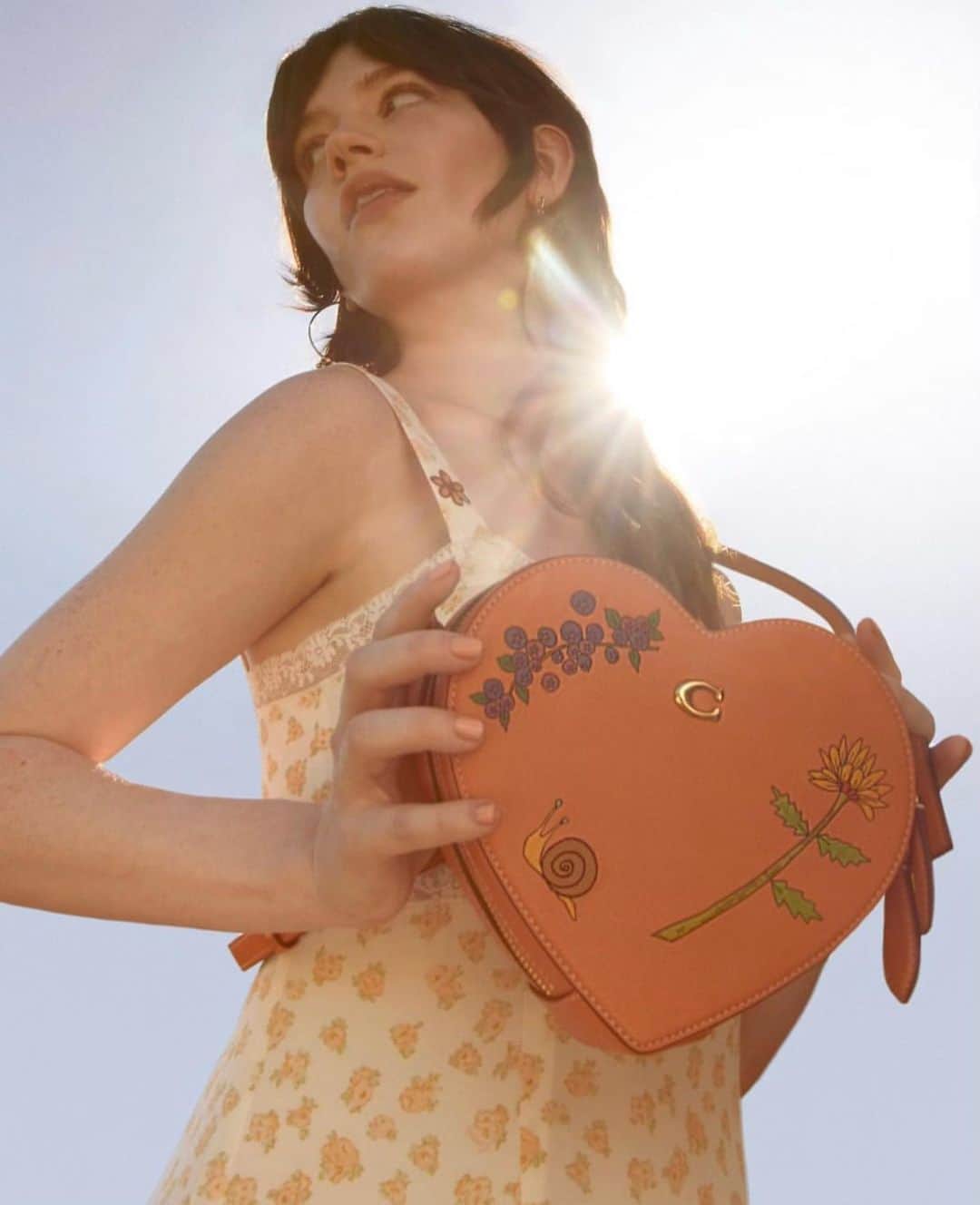 キルスティン・ダンストのインスタグラム：「Our @coach @observedbyus collaboration is out people!」