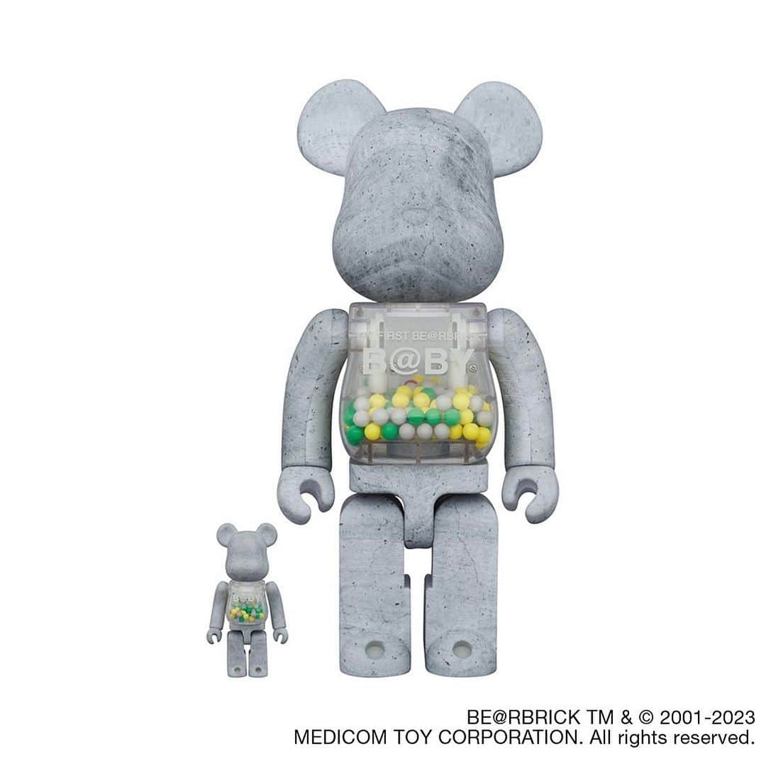 リステアさんのインスタグラム写真 - (リステアInstagram)「【MEDICOM TOY at RESTIR】>>> LAUNCHING 7.22 (sat) 12:00-  ✔️ MY FIRST BE@RBRICK B@BY “CONCRETE” 100％ & 400％  Designed by CHIAKI ( CIROL & Co.)  MY FIRST BE@RBRICK B@BY x RESTIRの第二弾として限定発売されるのが、「MY FIRST BE@RBRICK B@BY “CONCRETE” 100％ & 400％」。  MY FIRST BE@RBRICK B@BYシリーズは、“子供が最初に手にするおもちゃ”というイメージで歌手、声優、デザイナーなど幅広い分野で活躍するタレント・千秋氏がデザインしたBE＠RBRICK。透明ボディにビーズを内蔵し、振るとガラガラと音がするこのモデルはBE@RBRICKを代表する人気シリーズとして、colette ver.、AUTUMN LEAVES Ver.、Jackson Pollock Studio Ver.など数多くのバージョンがリリースされてきました。  「MY FIRST BE@RBRICK B@BY “CONCRETE” 100％ & 400％」は、RESTIRのコートヤード(中庭)などに使用されているコンクリートをイメージしたカラーリングが特徴の、"B@BY"でありながらミニマルな質感と現代的な風格を纏った限定モデルです。  @restirofficial RESTIR.com  #restir #リステア #bearbrick #ベアブリック #myfirstbearbrickbaby #マイファーストストーリー」7月19日 12時08分 - restirofficial