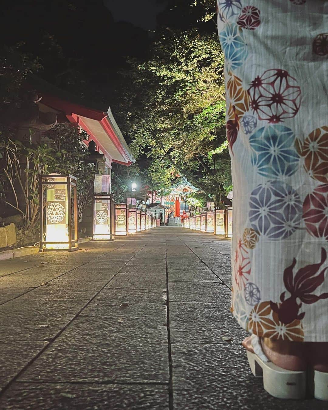 松田好花さんのインスタグラム写真 - (松田好花Instagram)「ㅤ 人生初の江ノ島へ...♡ 浴衣を着て夏満喫でした☀️  #yahostagram   #日向坂46 #松田好花  #江島神社 #江の島灯篭 #貝殻風鈴  #thetime_tbs #ロケ #プライベートでも #また行きたいな」7月19日 12時12分 - matsudakonoka.yahos