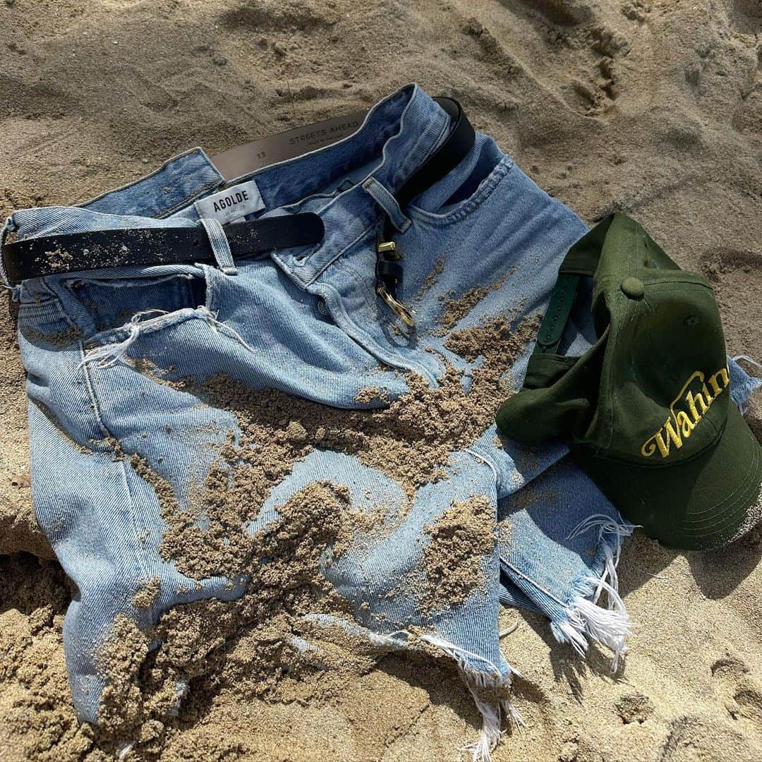 ケリア・モニーツのインスタグラム：「A summer ting 🤍」