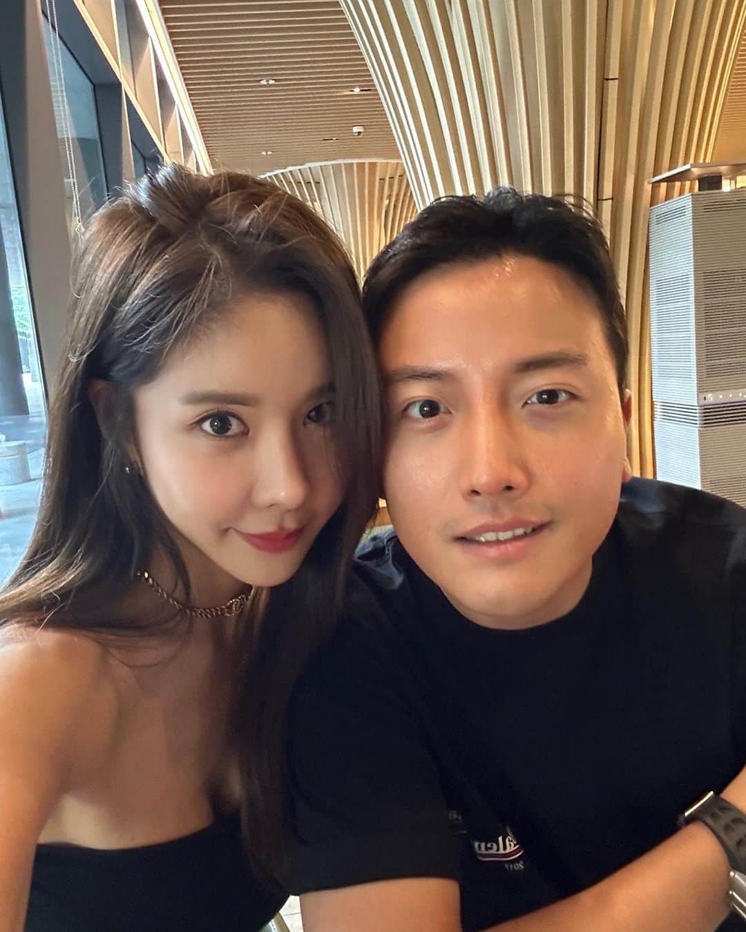 キム・ジュニさんのインスタグラム写真 - (キム・ジュニInstagram)「넌 좋겠다 나랑 결혼해서😛」7月19日 12時57分 - evajunie