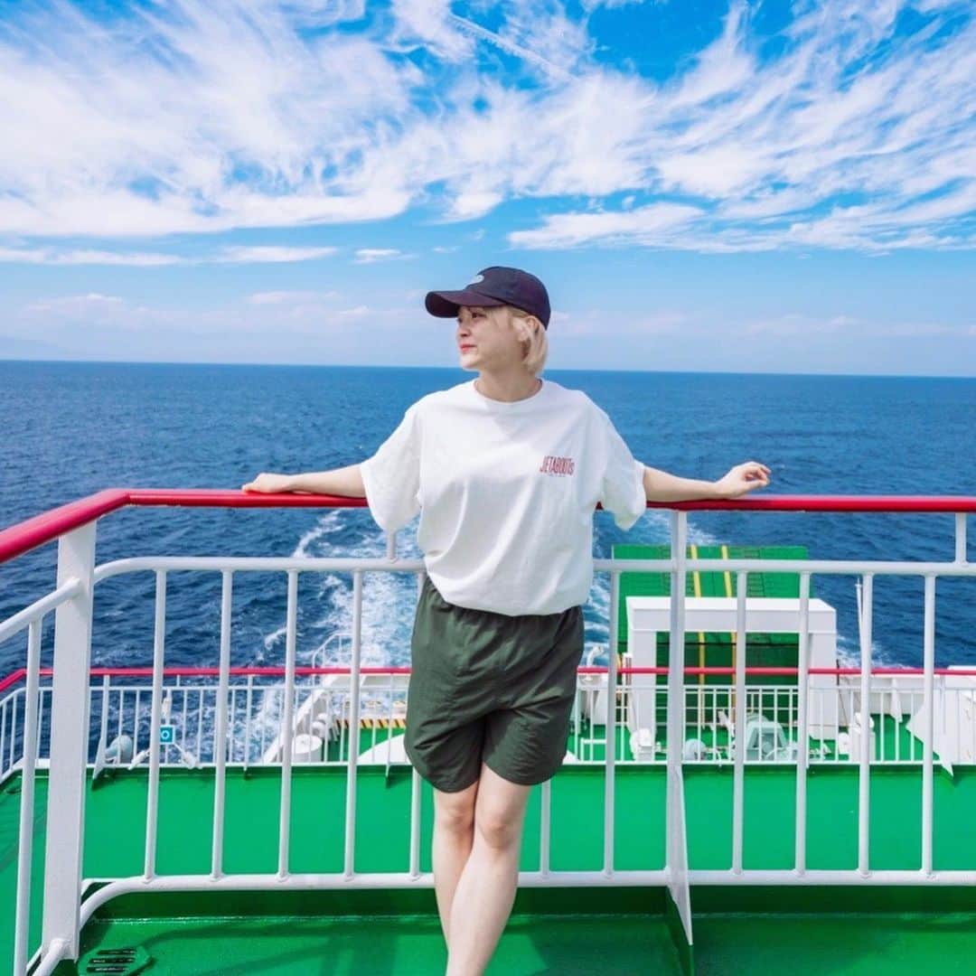のインスタグラム：「自然大好き🤍 夏さいこーっ！！！！  #natsupoi #なつぽい」