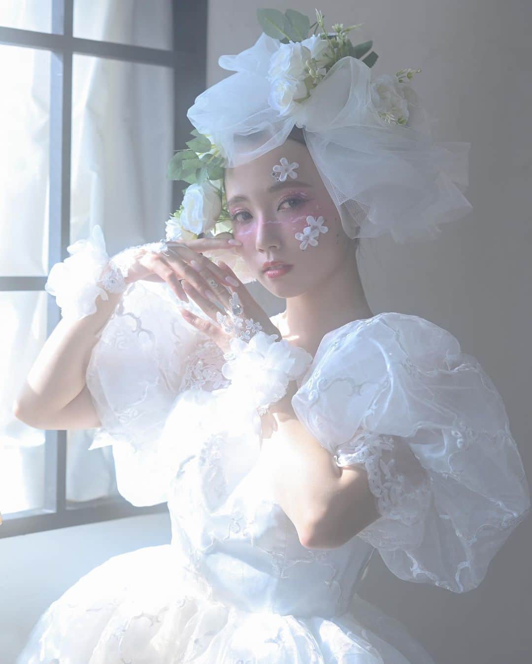 yokoさんのインスタグラム写真 - (yokoInstagram)「. #yokofes2023 もーすぐだよっ！！  みんなまってるね。 . . . .  . . . . . . . . .  #yokofes2023 #yokofes #エンタメ活動を止めない #burlesque#バーレスク東京#ダンサー#透明少女#ショーダンサー#blue#showdancer#model#hairmake#makeup#love#ootd#fashion#instagood#instalike#instafashion#tokyo#white #오오티디‭#셀카 #お洒落さんと繋がりたい#カメラ好きな人と繋がりたい#モデル#東京」7月19日 14時13分 - yoko_burlesque
