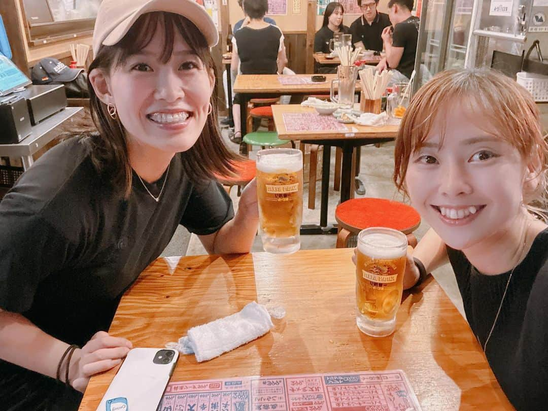 吉岡可奈さんのインスタグラム写真 - (吉岡可奈Instagram)「. リクエストにお応えしてオフショット🍻✨ . 私たちの大好きな 串焼きセンターへ🌼 . 焼き鳥が美味しくて コスパもいいのでオススメのお店です🤍 . 食べるのに夢中で 焼き鳥の写真撮るの忘れました､､､😂 . 皆さんは焼き鳥屋さんで 何を注文しますか🤔？？？ . . . #ヴィアーレ兵庫 #姫路グルメ  #キリンビール  #吉岡可奈 #大元朱菜 #串焼きセンター #3枚目 #ビールのポスターいけそう」7月19日 15時32分 - kana_yoshio