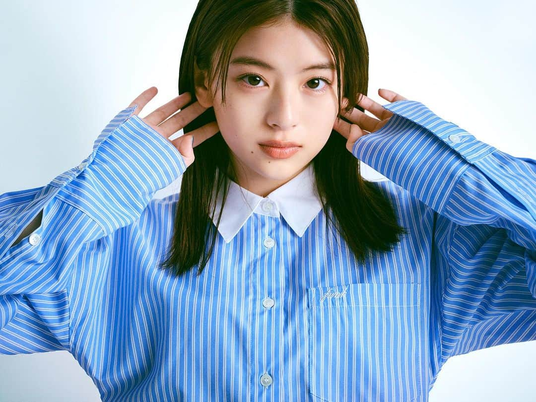 non-noさんのインスタグラム写真 - (non-noInstagram)「💎We are non-no models 2023💎  No.13 #出口夏希 @natsuki__deguchi__official  "強いまなざし、輝くセンス"  誕生日：2001/10/04 出身：中国 身長：162cm  【ノンノ9月号は7/20発売！】 『ノンノモデルズの素顔を知りたい！』をテーマに、私服やセルフメイク、プロフ帳までたっぷりお届け💠🫧  #ノンノ #nonno #nonno_magazine  #出口夏希ちゃん #なっちゃん #舞妓さんちのまかないさん #アオハライド #爽健美茶 #沈黙のパレード   撮影／柴田フミコ シャツ／#ムシンサ #instantfunk」7月19日 17時00分 - nonno_magazine