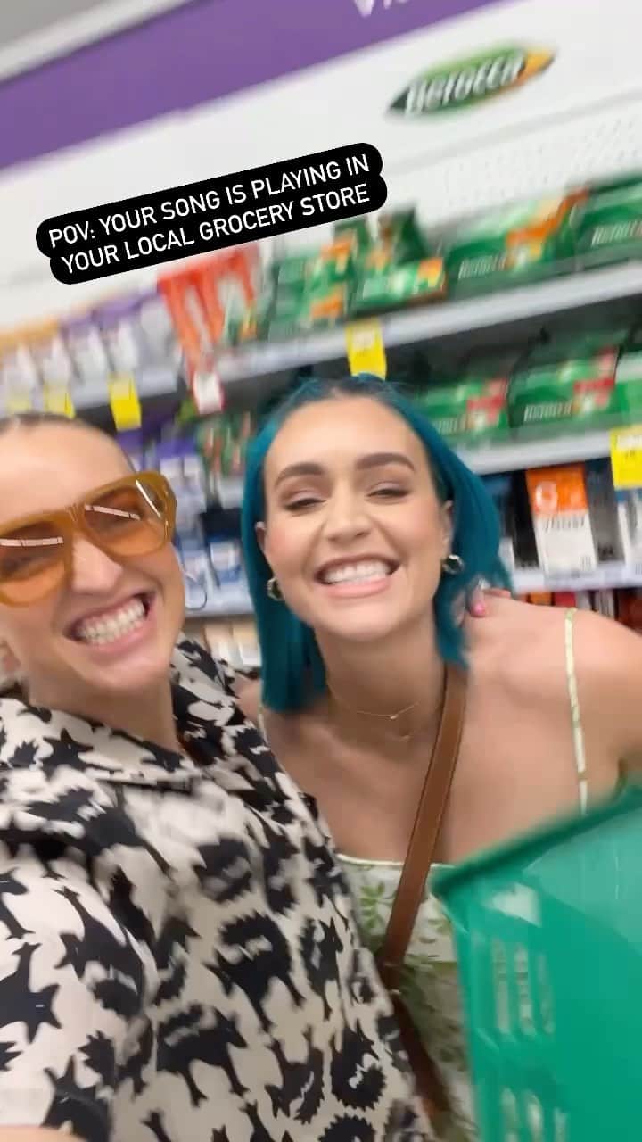 シェパードのインスタグラム：「Apologies to whoever had to witness this…」