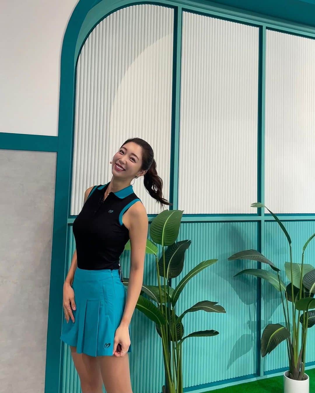 のインスタグラム：「소오~~름!!😱 우리 스튜됴 컬러랑 내 마바컬러랑  컵흘컬러💙 이따만나요 오늘은 무슨색일까요~~? 🩷❤️🧡💚🩵💙💜🩶🤎」