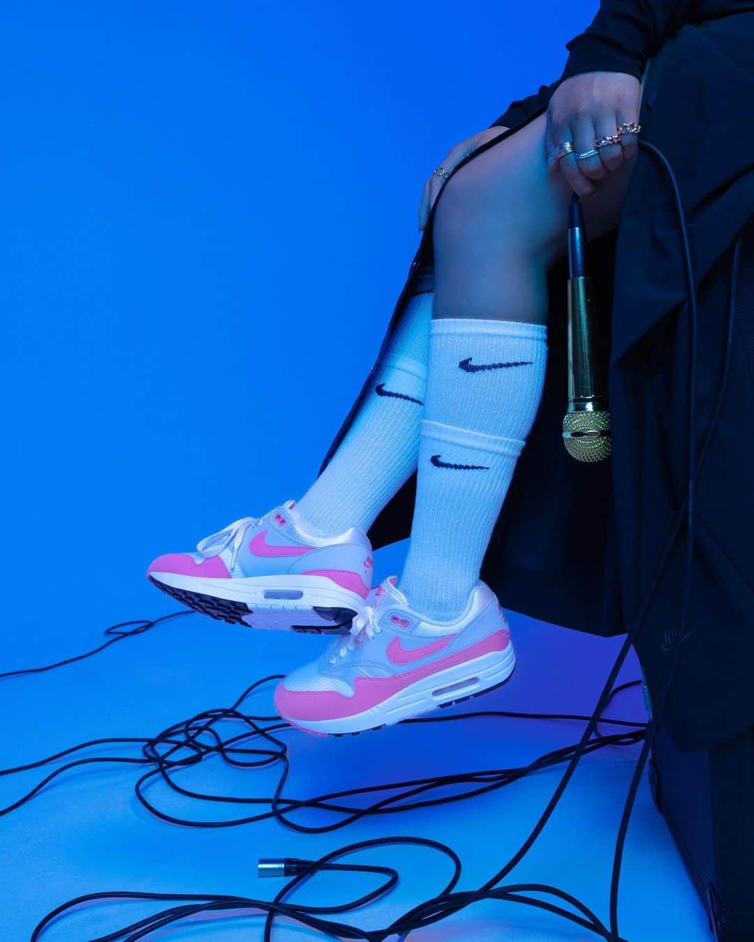Nike Sportswearさんのインスタグラム写真 - (Nike SportswearInstagram)「From fit checks to mic checks, music is the Air.  This Air Max 1 hit the scene in ’87 and continues to be the soul of the franchise today, inspiring artists of all kinds.  @armaniblanco and @ashleymehtaofficial challenge the status quo in sound and style, using the Air Max 1 as their base for experimenting.  New colorways of the #AirMax1 are available in NA tomorrow, July 20th and globally on August 10th.」7月20日 3時01分 - nikesportswear