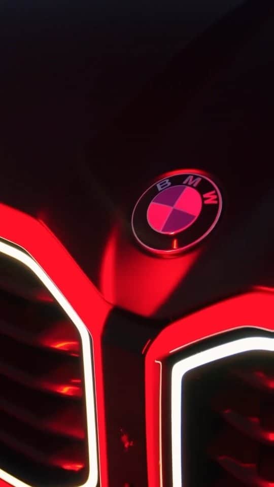 BMWのインスタグラム：「Where opulence and power unite ❤️  The BMW XM Label Red. #BMWXM #LABELRED #BMW #BMWM #MHybrid #MPower __ BMW XM Label Red*: Combined fuel consumption, weighted: 1.7–1.6 l/100 km. Combined power consumption, weighted: 34.5–33.0 kWh/100 km. Combined CO2 emissions, weighted: 39–35 g/km. Electric range: 75–83 kilometers. All data according to WLTP. * Preliminary data; no homologation figures available yet. Further info: www.bmw.com/disclaimer」