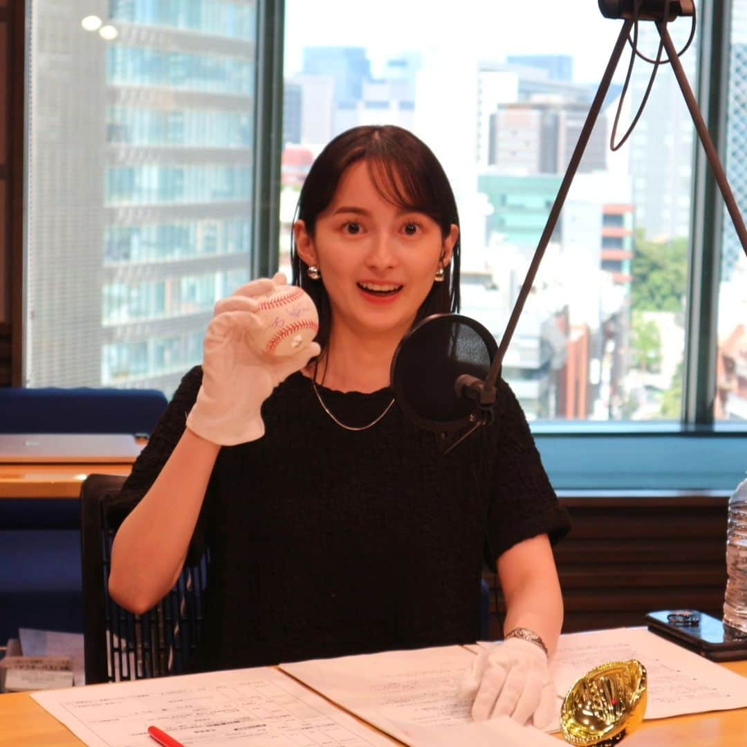 女子アナ好きみっきーさんのインスタグラム写真 - (女子アナ好きみっきーInstagram)「TBS 山本恵里伽ちゃん❤️ エリカさま可愛い☺️💓 #イチロー#大谷翔平#W直筆サインボール #62万5千円 #山本恵里伽 #エリカさま #えりかさま #山本恵里伽アナ #TBS #アナウンサー #かわいい #美女 #色白美肌 #熊本美女 #ErikaYamamoto #tbs #announcer」7月19日 19時20分 - mikiya_m39