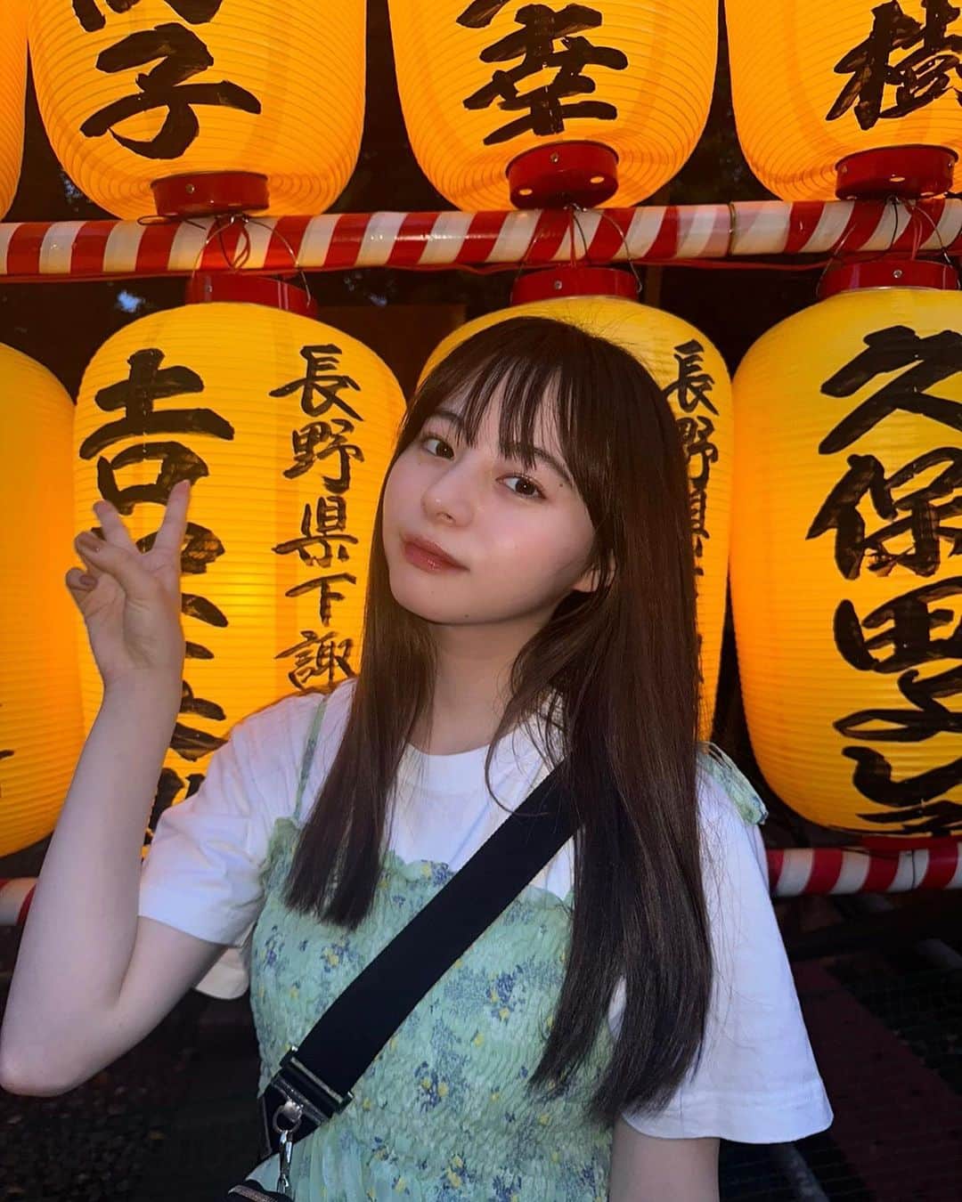 のインスタグラム：「. 今年初夏祭り🏮  真剣に写真撮ってくれるお友達でした☺︎」