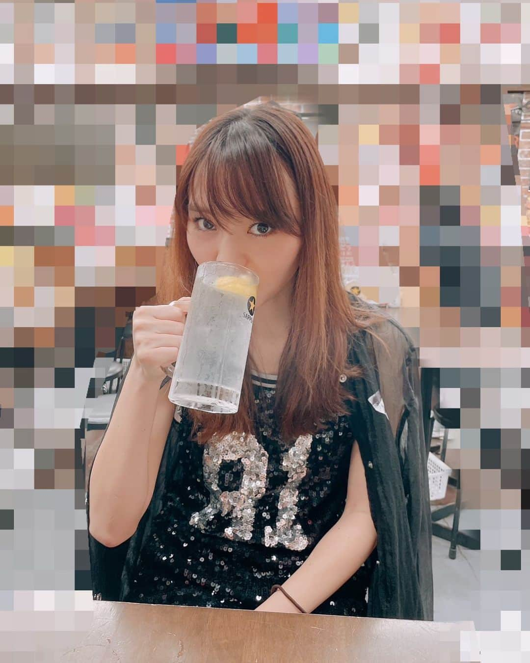 小池杏奈のインスタグラム：「米津さんのライブで生でlemon聴けて今日は生レモンサワーだなとなった様です。」