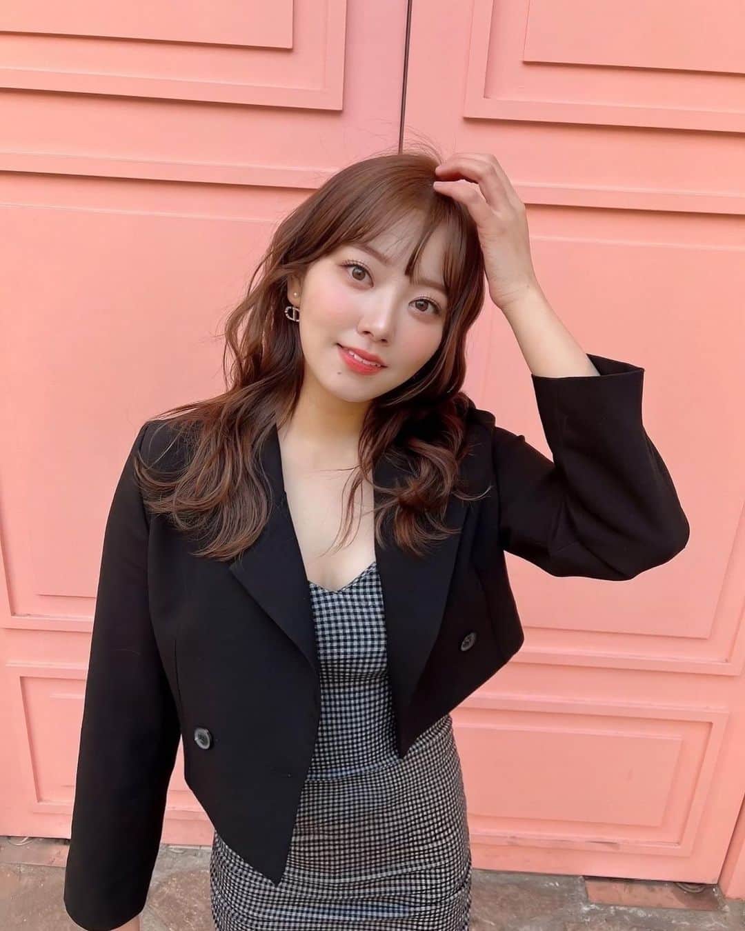 のインスタグラム：「この前東京行った時まつパ行ってきた🩷 日本住んでるときからお世話になってる　@kanae__eyelash ちゃん🫶🏻 つけましてる？て聞かれたくらいマスカラするだけで束間できる🍒」