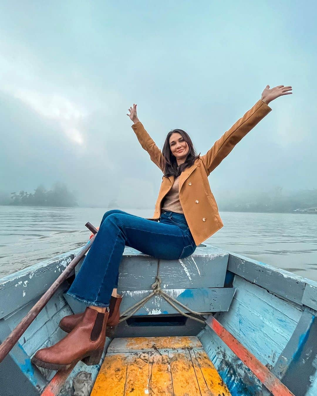 ルナ・マヤさんのインスタグラム写真 - (ルナ・マヤInstagram)「Leaving all worries behind and letting the wind guide the way 🌬️⛵️」7月19日 19時58分 - lunamaya