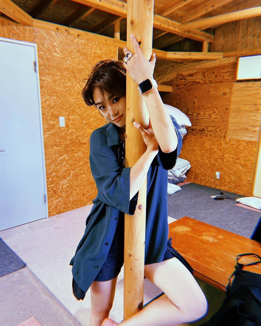 水野絵梨奈のインスタグラム：「久しぶりに遊んだーー！って感じ😍❤️🔥 私に夏が来ました。笑笑 めっちゃ楽しかったぁー！❤️✨ Double Dutchを始めたから出会えた仲間と、こうして旅行できるなんて幸せすぎました…  ということでまた切り替えて芝居もダンスもDouble Dutchもがんばるぞ🔥  #減量中 #マイナス10kg #食べて飲みまくった #2キロリバウンド　#今日からまた頑張ろう  笑笑 #人生初の #テントサウナ#海行って #料理して #銭湯いって #食べて飲んで笑って #蚊に刺されまくったけど#全て含めて #最高の休日」