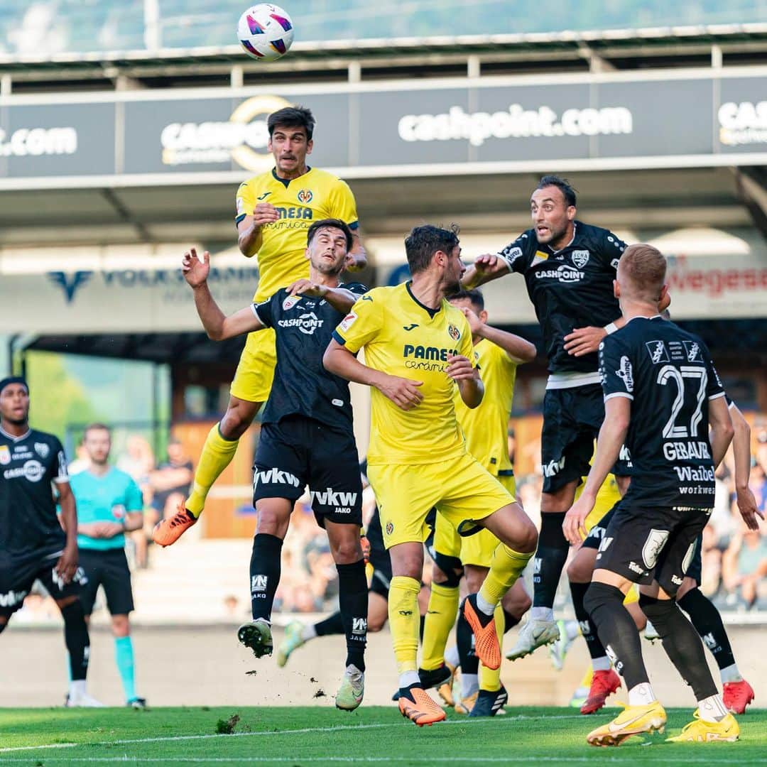 ジェラール・モレノのインスタグラム：「Seguimos con la pretemporada!!💛」