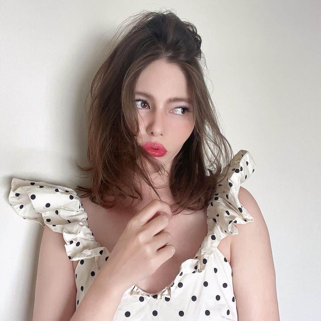 湊ジュリアナさんのインスタグラム写真 (湊ジュリアナInstagram)「最近メイクしたり、ドレスアップしたりする事が楽しい〜いつも着ない