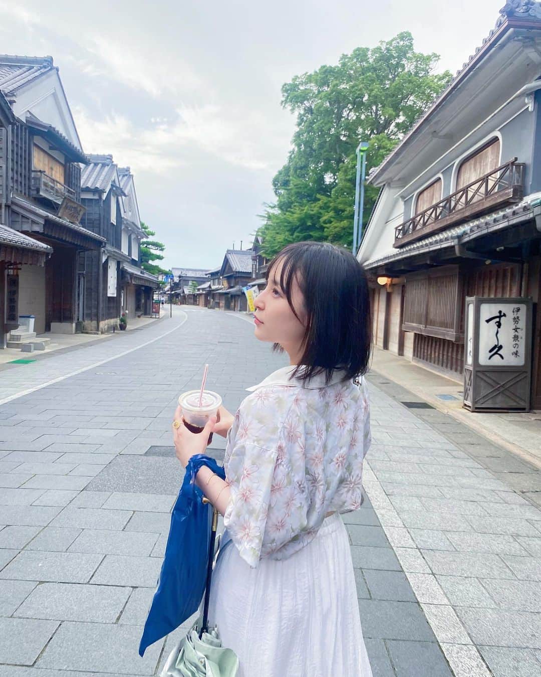 中崎絵梨奈さんのインスタグラム写真 - (中崎絵梨奈Instagram)「「きっと大丈夫だよ」  ってすごく曖昧で無責任な言葉だけど  「あ、この人が言うんだったら なんかきっと、大丈夫だ」  って思える、そんな人たまにいるよね。」7月19日 20時36分 - nakazaki_erina
