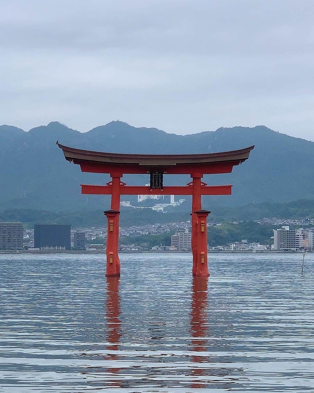 佐藤楓恋さんのインスタグラム写真 - (佐藤楓恋Instagram)「修学旅行📍広島 ⁡ 広島楽しかった( ˆ ˆ )/♡ もみじクロワッサン美味しすぎて、、 絶対食べた方がいい。キャラメル味ね！🦌   #広島  #広島グルメ  #もみじクロワッサン  #厳島神社  #hiroshima  #修学旅行 #jk #sjk #高校生 #高2 #モデル 元 #Eダンスキッズ #れんれん #佐藤楓恋 #フォローミー #followme #fyp #06」7月19日 20時37分 - karen_sato_renren