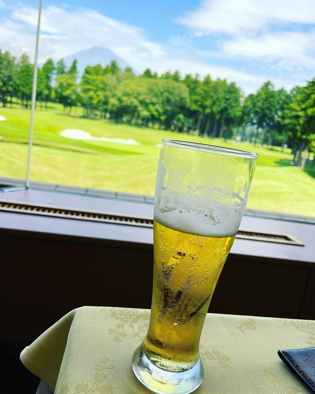 金村義明さんのインスタグラム写真 - (金村義明Instagram)「南部美人久慈常務誕生日ゴルフ⛳️ 品川の怪人キノピー 日本橋の白亀怪人 久慈常務と楽しいゴルフ 1人だけボロボロでした！ わ、た、し　‼️」7月19日 20時51分 - yoshiaki_kanemura