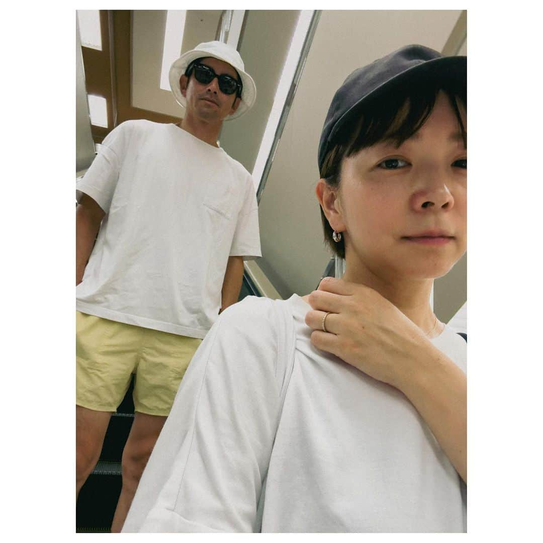 肥野竜也さんのインスタグラム写真 - (肥野竜也Instagram)「＂毎日夫婦写真＂ ⁡ #毎日夫婦写真 #えみたつや #夫婦 #家族 #ファミリー #たまにフィード投稿 #毎日じゃないけど」7月19日 20時48分 - tatsuya_hino