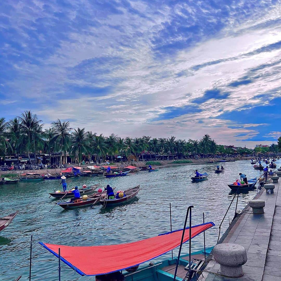 ホヤさんのインスタグラム写真 - (ホヤInstagram)「Vietnam💛」7月19日 21時00分 - isayhousayya