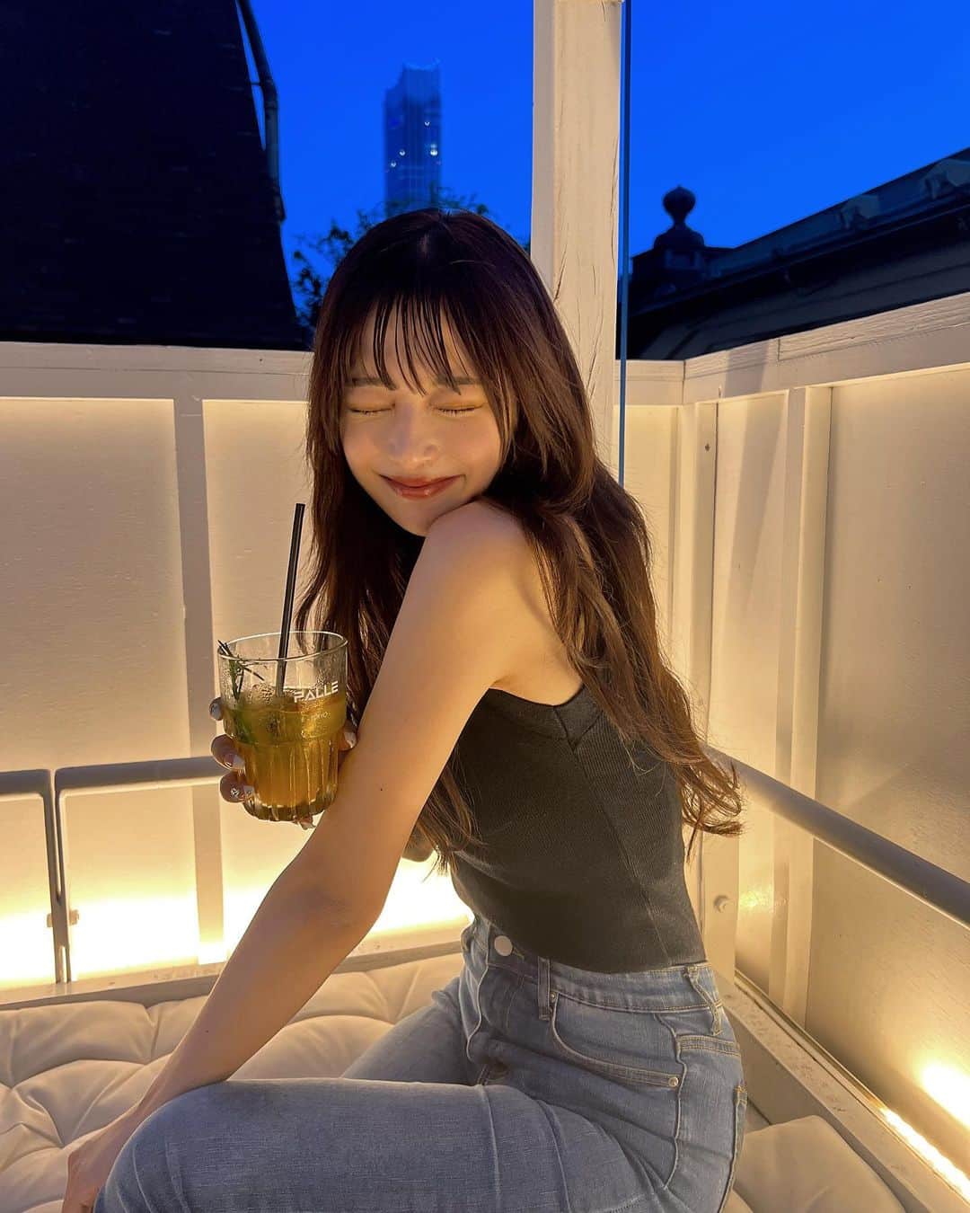 すずさんのインスタグラム写真 - (すずInstagram)「最近のすずです🍻  お酒は弱いけどビールはすきなんです😇 ちょっと今年の夏暑すぎｶﾓ」7月19日 20時55分 - sutchy__