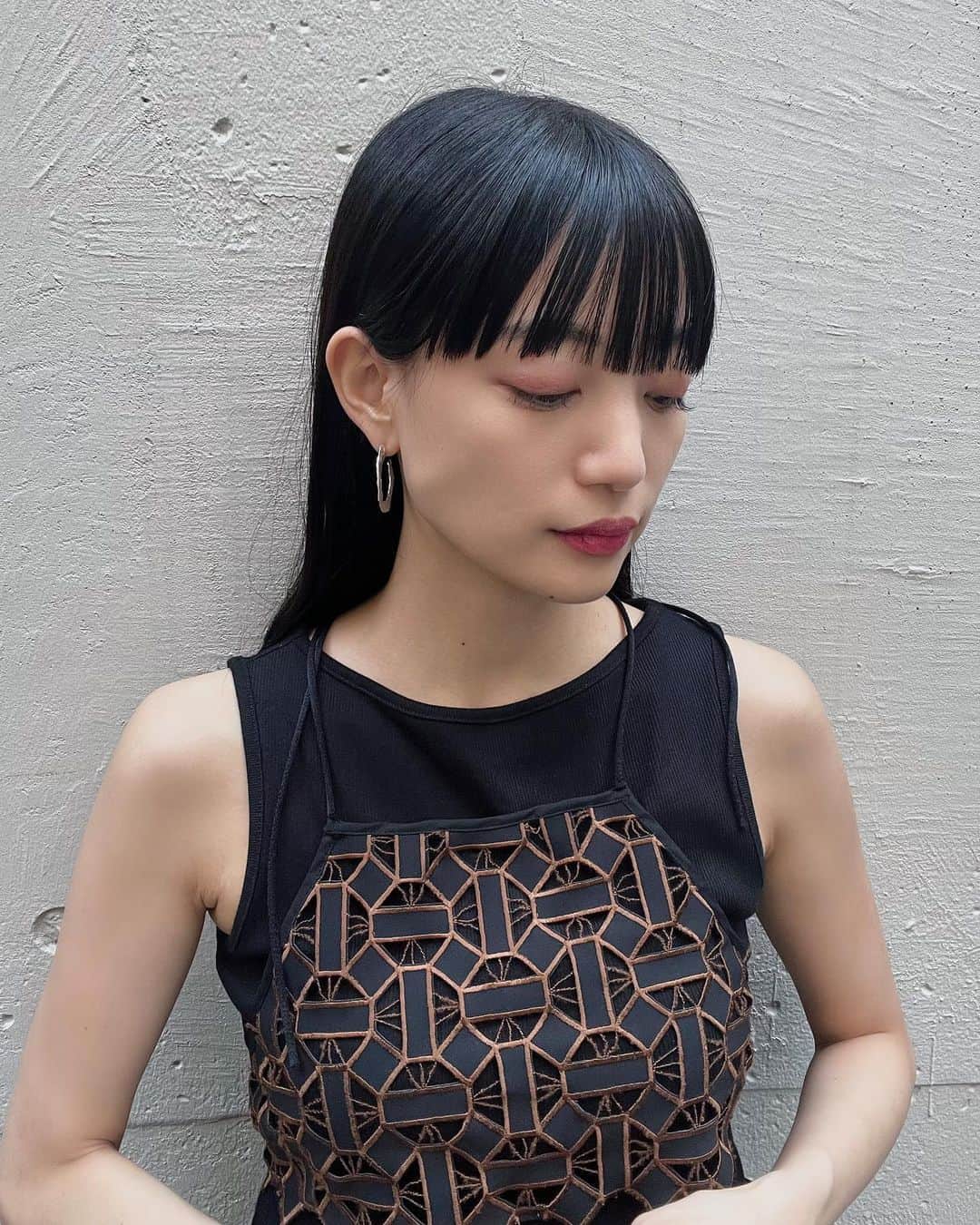 佐藤里緒菜さんのインスタグラム写真 - (佐藤里緒菜Instagram)「💫💫new icon  大きめのピアスげっと〜〜 この歳にして5月にやっと穴開けたの ✌︎  #gagan #gaganjewelry」7月19日 21時01分 - riona__