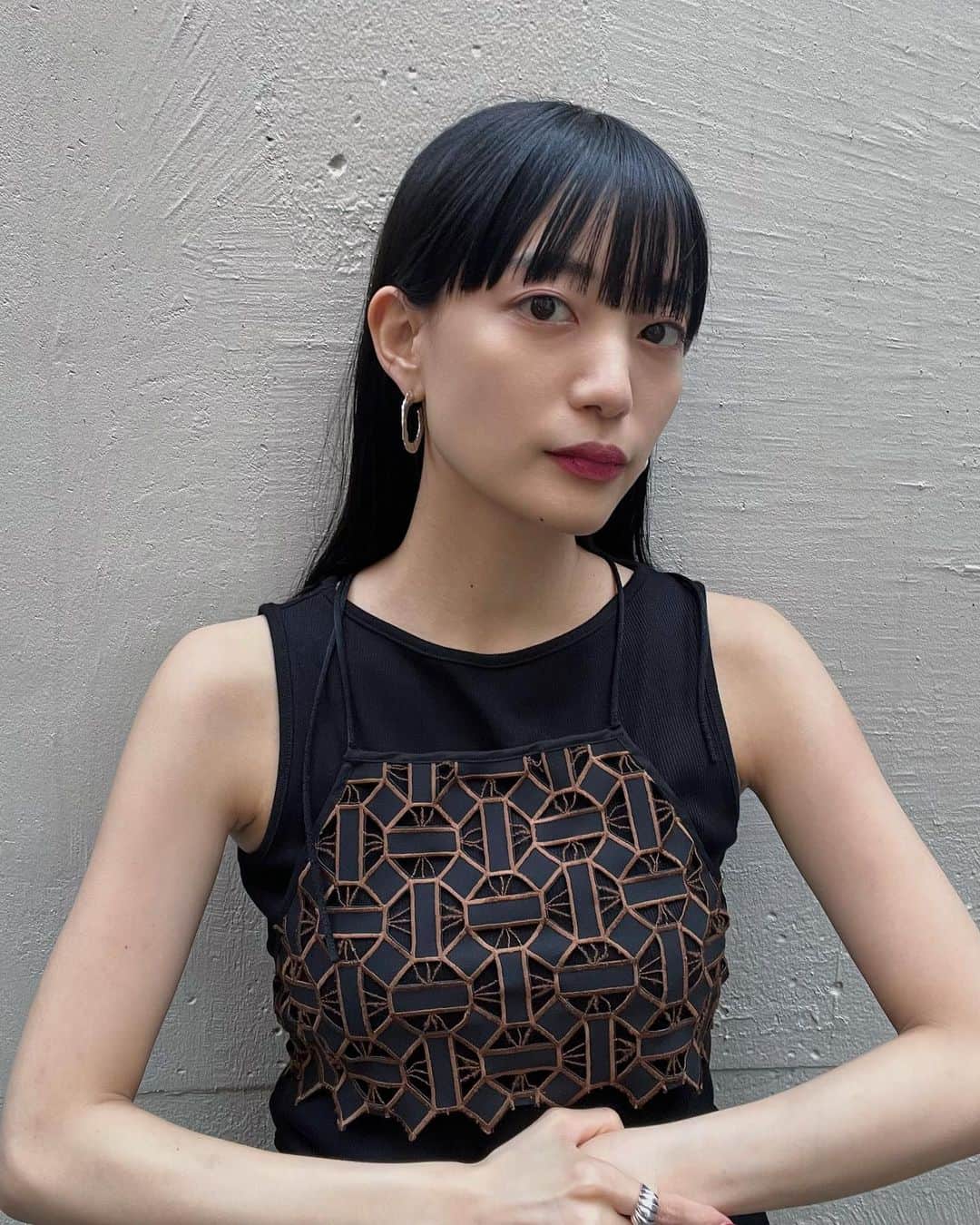 佐藤里緒菜のインスタグラム：「💫💫new icon  大きめのピアスげっと〜〜 この歳にして5月にやっと穴開けたの ✌︎  #gagan #gaganjewelry」