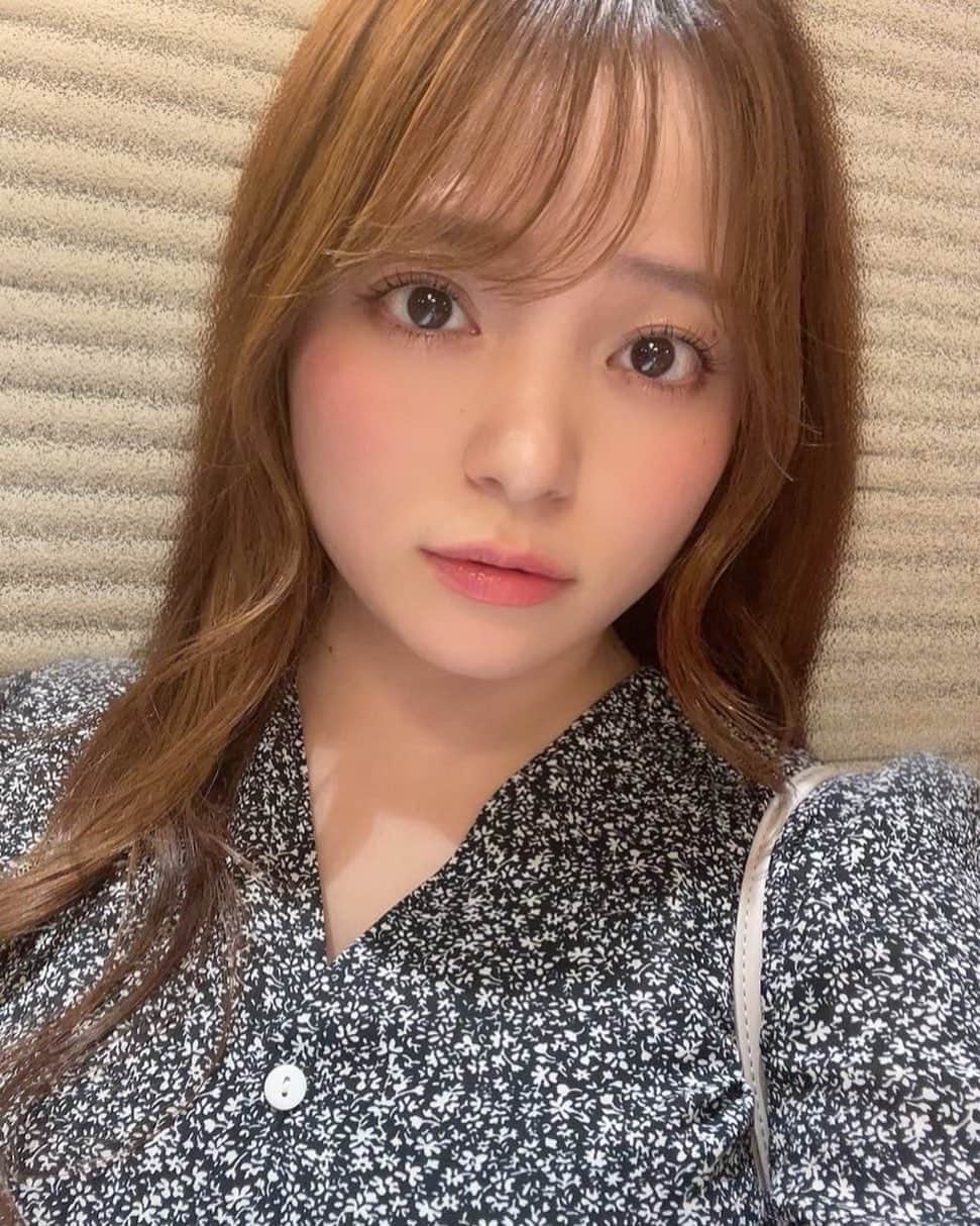 栗原みさのインスタグラム：「. 暑くて顔溶けちゃう🫠 . 今日も1日お疲れ様でした🫶🏻 . . . #栗原みさ #役者 #ホラ女 #photo #photography #photooftheday #selfie #japanesegirl #horrorfan #instagood #followme」