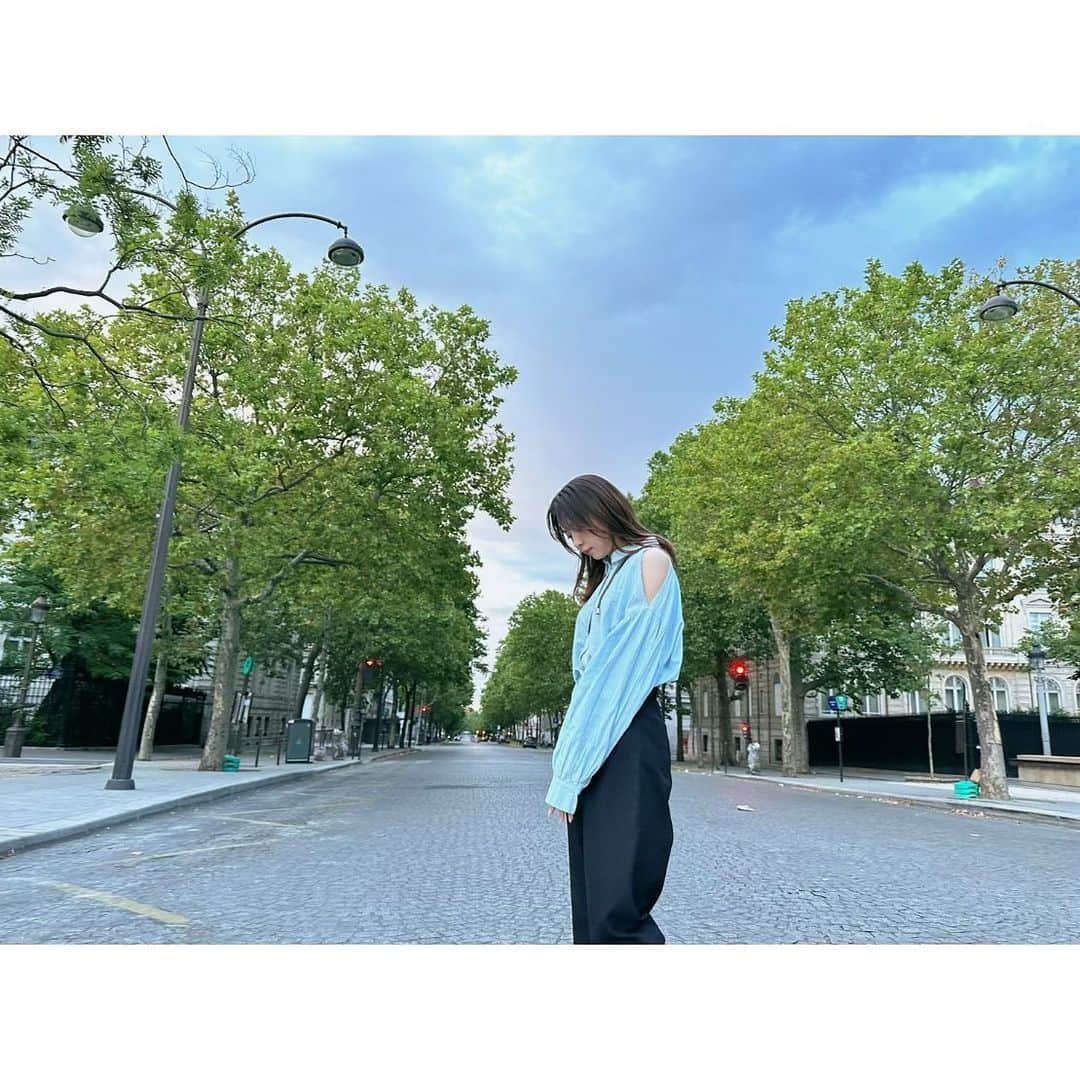 小林由依さんのインスタグラム写真 - (小林由依Instagram)「Japan Expo Paris 2023🇫🇷 #櫻坂46 #paris」7月19日 21時29分 - _yui_kobayashi