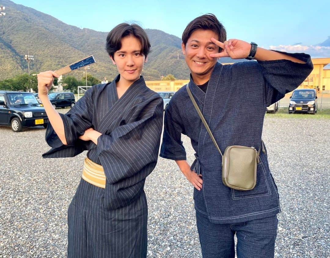 松山航大さんのインスタグラム写真 - (松山航大Instagram)「🎇 浴衣＆甚平な2人。 今年の夏も満喫したいぜ2023。 . #夏 #夏祭り#花火大会  #浴衣 #甚平  #千曲市 #戸倉上山田  #みんなの信州 #ふるさとライブ  #気象予報士 #岸本慎太郎  #長野放送 #アナウンサー #松山航大」7月19日 21時36分 - kodai_matsuyama