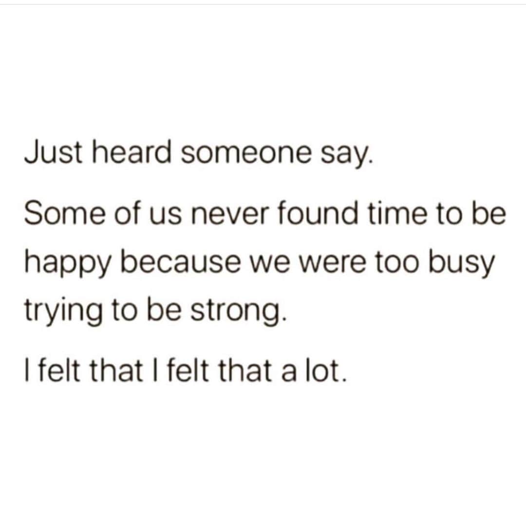 ワカ・フロッカ・フレイムのインスタグラム：「This post deep on so many levels… coming from Queens and raised in Riverdale strength was the only thing we had watching my mother struggle raising five sons but never complained and never raised us to chase money… Momma Deb big on happiness and having a big spirit kudos to you mama you did a damn good job…. Ma @debra4mizay i know you got it but please let me pay all yo bills 🙏🏾🙏🏾 this lady won’t let a man help for nothing not even her own sons 😂😂」