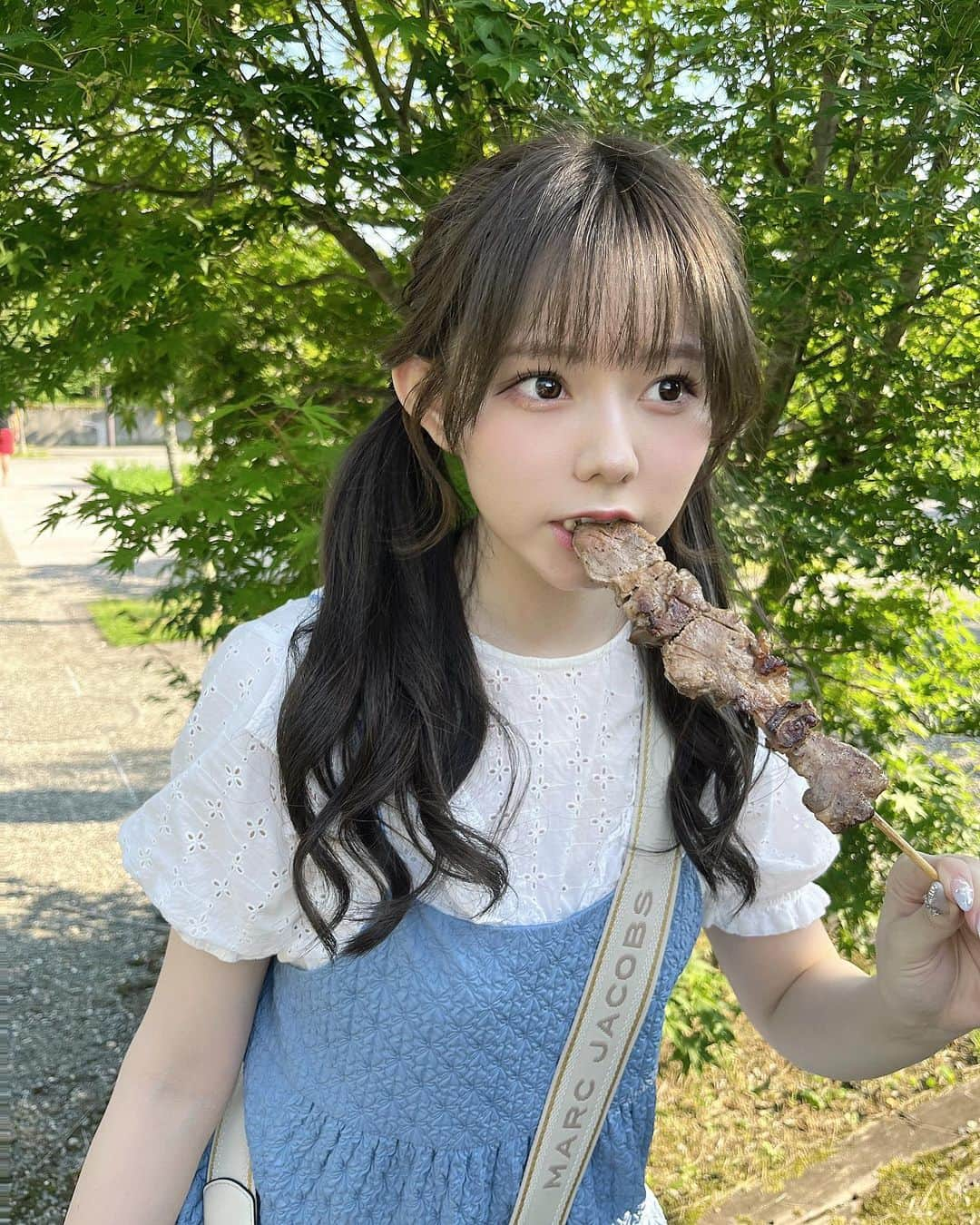 大森莉緒さんのインスタグラム写真 - (大森莉緒Instagram)「・ ・ お目当ての牛タン食べれて幸せだった🥹🍖❤️‍🔥 ・ ・ #大森莉緒 #おーりお #おりおんず #おりおの食 #牛タン #串焼き #山中湖 #food #ınstagood #instapic #good #instaphoto #패션 #코디 #목멱산방 #음스타그램 #맛집 #음식 #푸드」7月19日 21時50分 - rio.ohmori