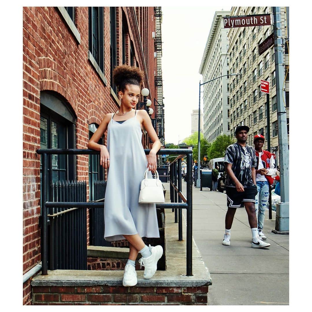のインスタグラム：「New Work❤️Out Take @gu_usa_official with @yolydee Thanks Team @urarinurarin @shinosuganuma @tomojidai @ayaka_nihei @luke_at_this_photo @anthony.lorelli @johnvetromile @junko901nyc #GU #firstretailing #OutTake」