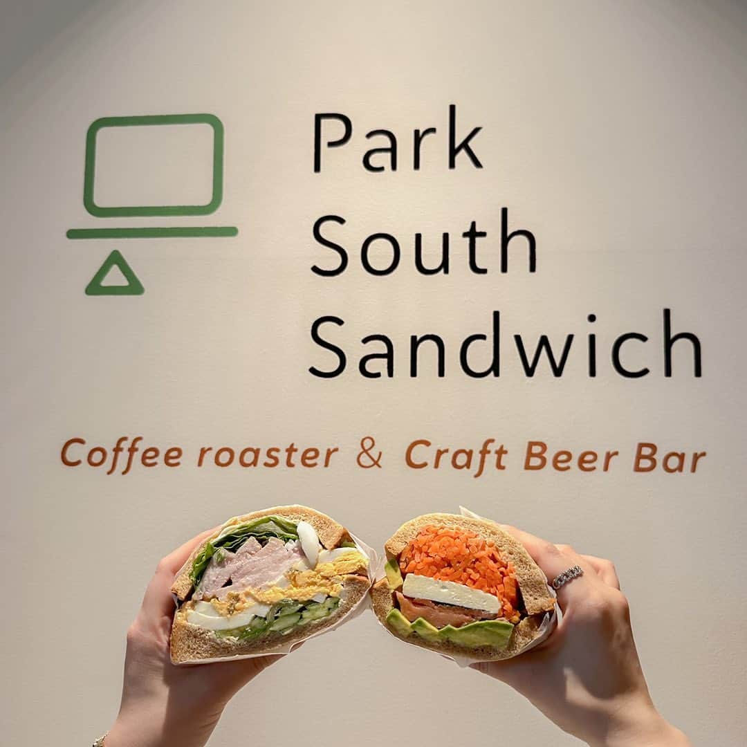 石橋あこさんのインスタグラム写真 - (石橋あこInstagram)「🥪  ◆Park South Sandwich @park_south_sandwich_fukuoka   ◆中央区大名  　 　 　 　 　 　 　 　　 　 　　 　  　　  #parksouthsandwich#parksouthsandwichfukuoka#パークサウスサンドイッチ#パークサウスサンドイッチ福岡#福岡大名ガーデンシティ#大名ガーデンシティ#リッツカールトン福岡#ritzcarltonfukuoka#福岡カフェ#福岡グルメ#天神カフェ#天神グルメ#天神ランチ#大名グルメ#大名カフェ#大名ランチ」7月19日 22時00分 - acococo120