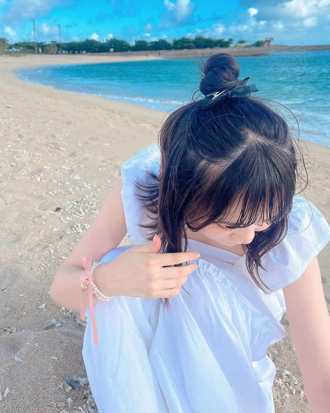 小田垣有咲さんのインスタグラム写真 - (小田垣有咲Instagram)「最近アクセサリーにハマってる🎶  ブレスレットと大きめのリボンこの夏大活躍しそう🎀  #melcinna #メルシーナ  #アクセサリー  #ad」7月19日 22時00分 - arisaodagaki