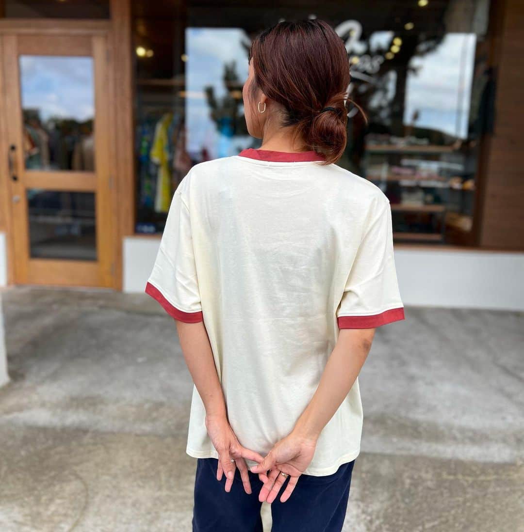 original brand 【ilu098】さんのインスタグラム写真 - (original brand 【ilu098】Instagram)「New リンガーTシャツ 嬉しい3色のラインナップ。 今年の夏を彩る1枚へ。  《販売》 店舗: 7/20(木)11時~ Web: 7/20(木)19時~  #ilu098 #アイルレディー #沖縄ファッション」7月19日 21時56分 - ilu098